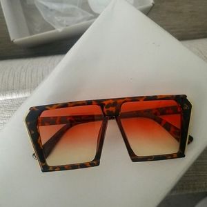 New woman square style fashion luxury sunglasses